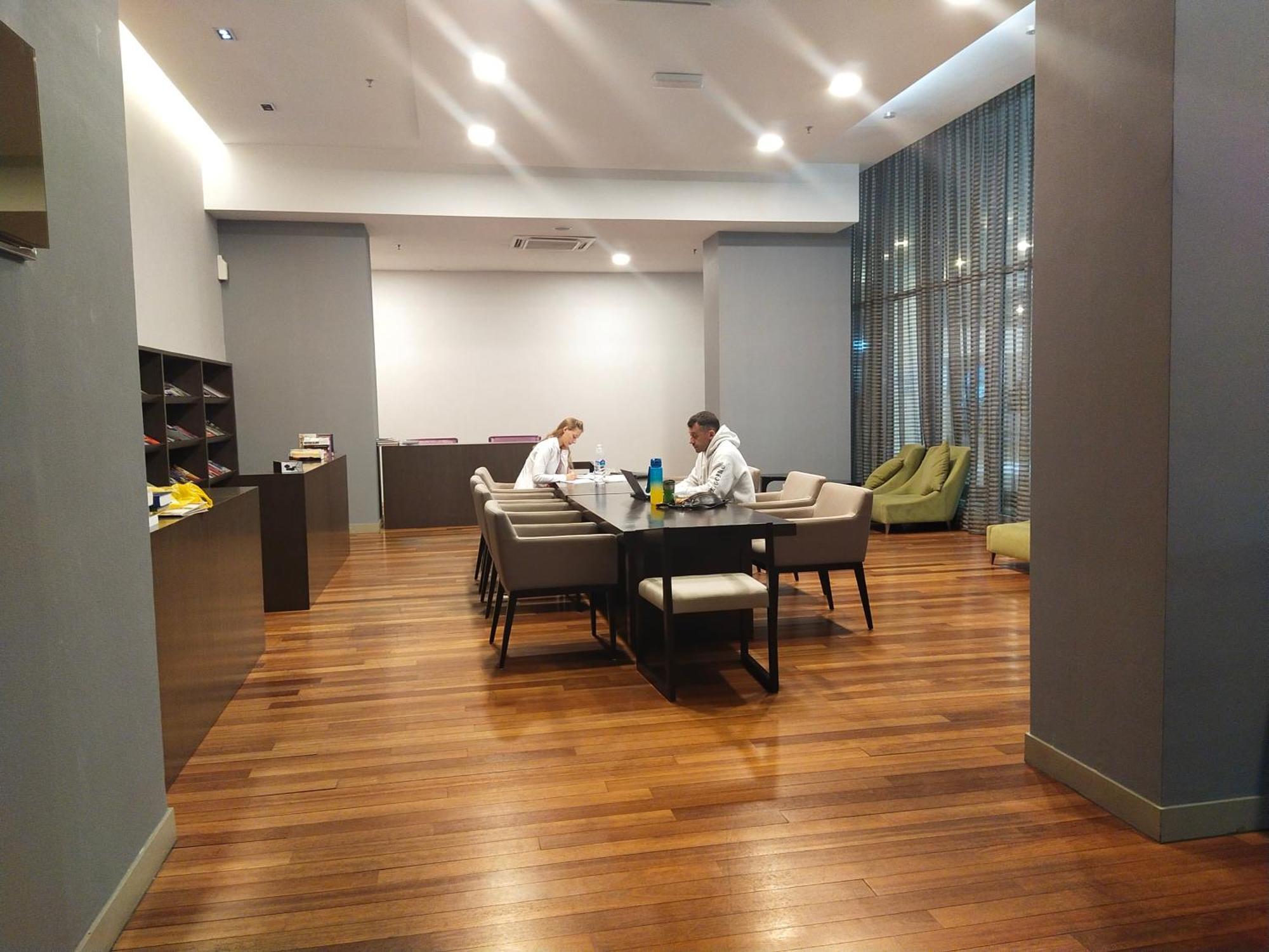 Regalia Exclusive Hostel Kuala Lumpur Exterior photo