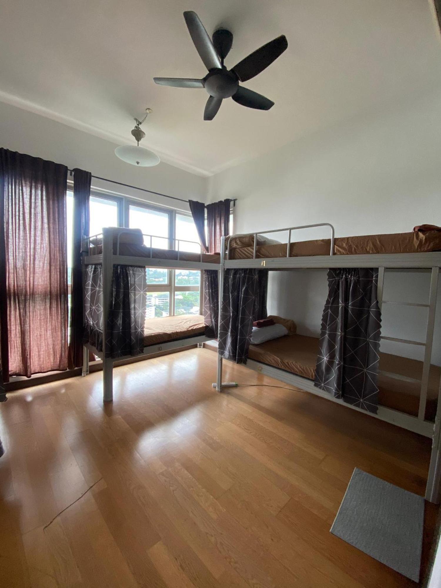 Regalia Exclusive Hostel Kuala Lumpur Exterior photo