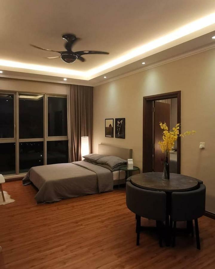 Regalia Exclusive Hostel Kuala Lumpur Exterior photo