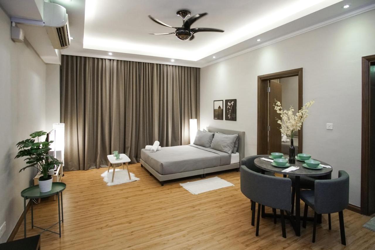 Regalia Exclusive Hostel Kuala Lumpur Exterior photo